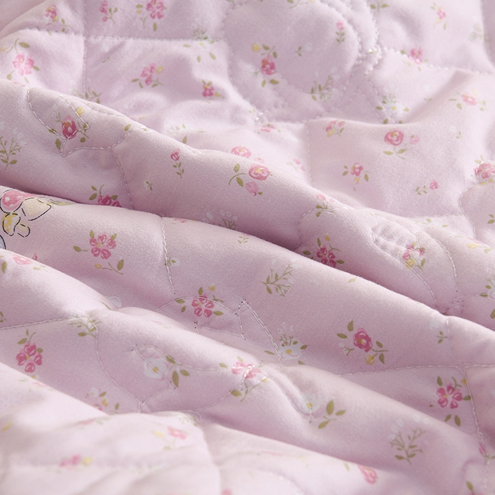 91家纺网 家纺一手货源 找家纺 艾兜坊 2025新款小碎花水洗棉双人枕套 小花兔