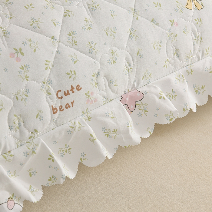 91家纺网 家纺一手货源 找家纺 艾兜坊 2025新款小碎花水洗棉双人枕套 树叶熊