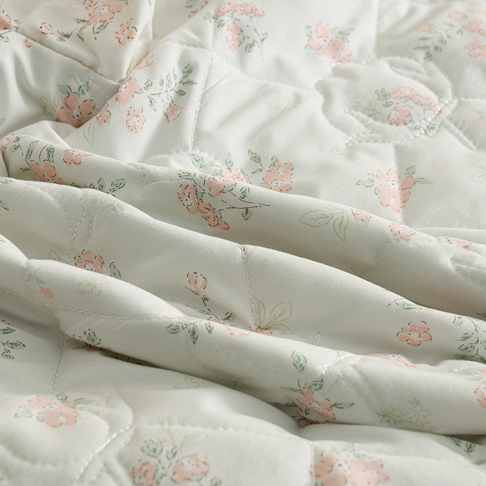 91家纺网 家纺一手货源 找家纺 艾兜坊 2025新款小碎花水洗棉双人枕套 花漫