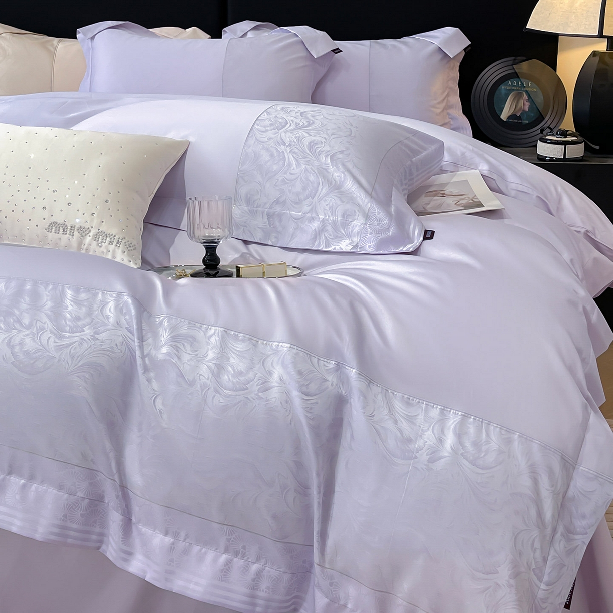 91家纺网 家纺一手货源 找家纺 2025新款高端A类贡缎提花长绒棉四件套纯棉全棉拼接被套纯色被套热款床上用品-南翎 南翎-黛紫