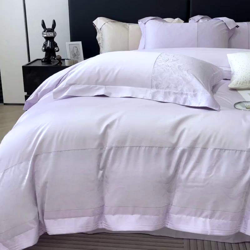 91家纺网 家纺一手货源 找家纺 2025新款高端A类贡缎提花长绒棉四件套纯棉全棉拼接被套纯色被套热款床上用品-南翎 南翎-黛紫