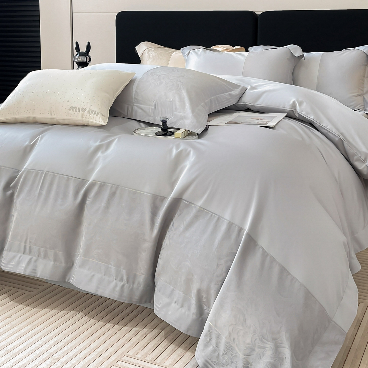 91家纺网 家纺一手货源 找家纺 2025新款高端A类贡缎提花长绒棉四件套纯棉全棉拼接被套纯色被套热款床上用品-南翎 南翎-夜灰