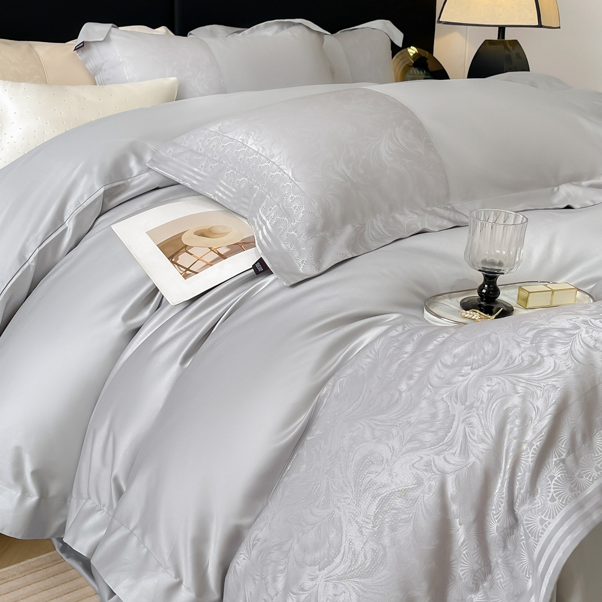 91家纺网 家纺一手货源 找家纺 2025新款高端A类贡缎提花长绒棉四件套纯棉全棉拼接被套纯色被套热款床上用品-南翎 南翎-夜灰