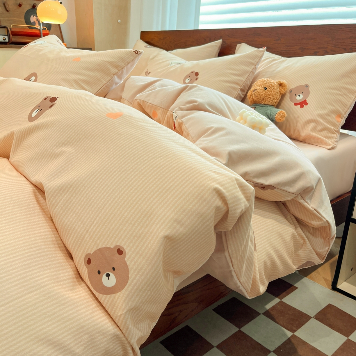 91家纺网 家纺一手货源 找家纺 典曼家纺 2025秋冬新品美拉德卡通磨毛四件套 告白熊