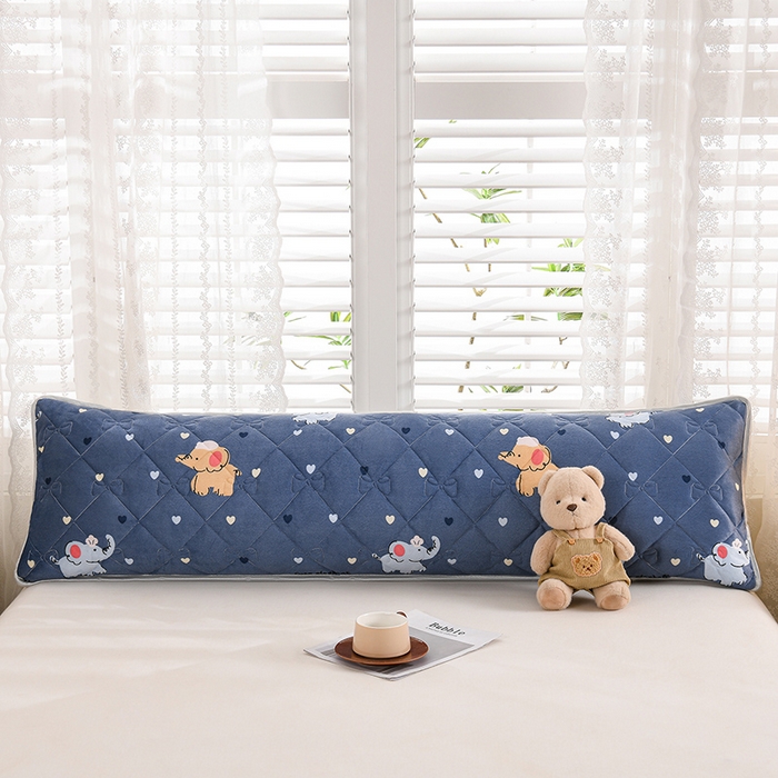 91家纺网 家纺一手货源 找家纺 艾兜坊 2025新款水晶绒双人枕套单品枕套枕套单件 爱心小象