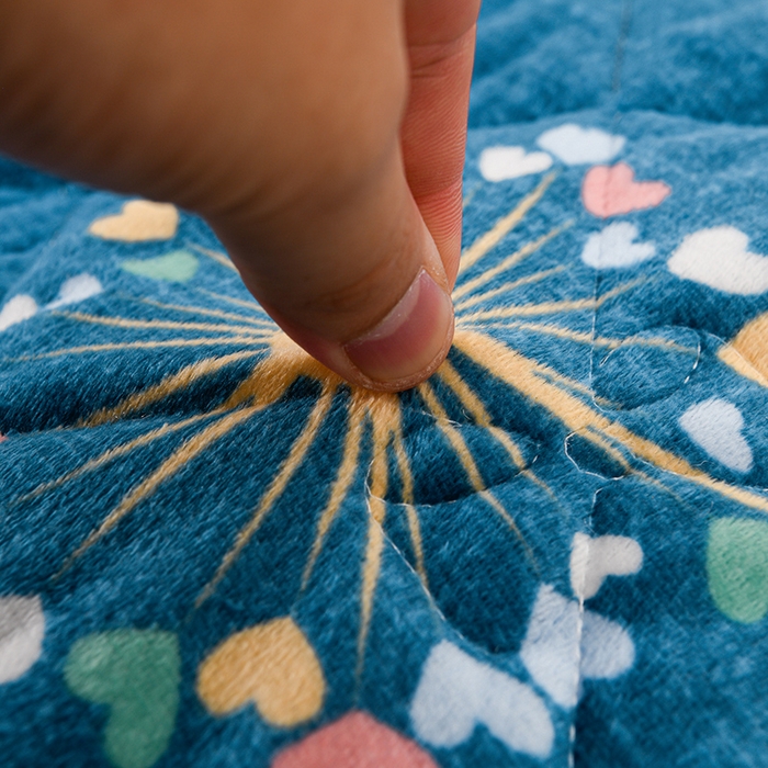 91家纺网 家纺一手货源 找家纺 艾兜坊 2025新款水晶绒双人枕套单品枕套枕套单件 烟花闪耀