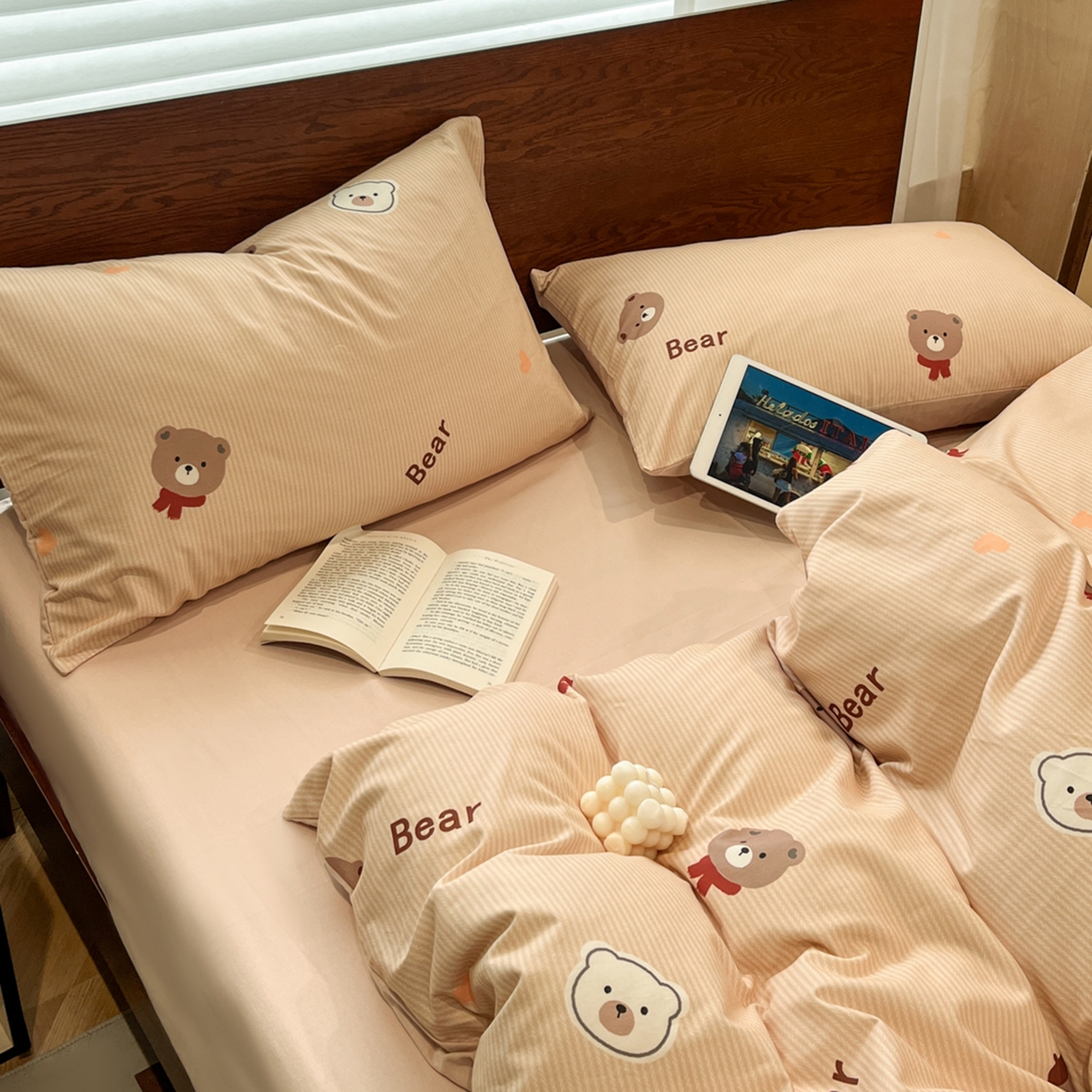 91家纺网 家纺一手货源 找家纺 典曼家纺 2025秋冬新品美拉德卡通磨毛四件套 告白熊