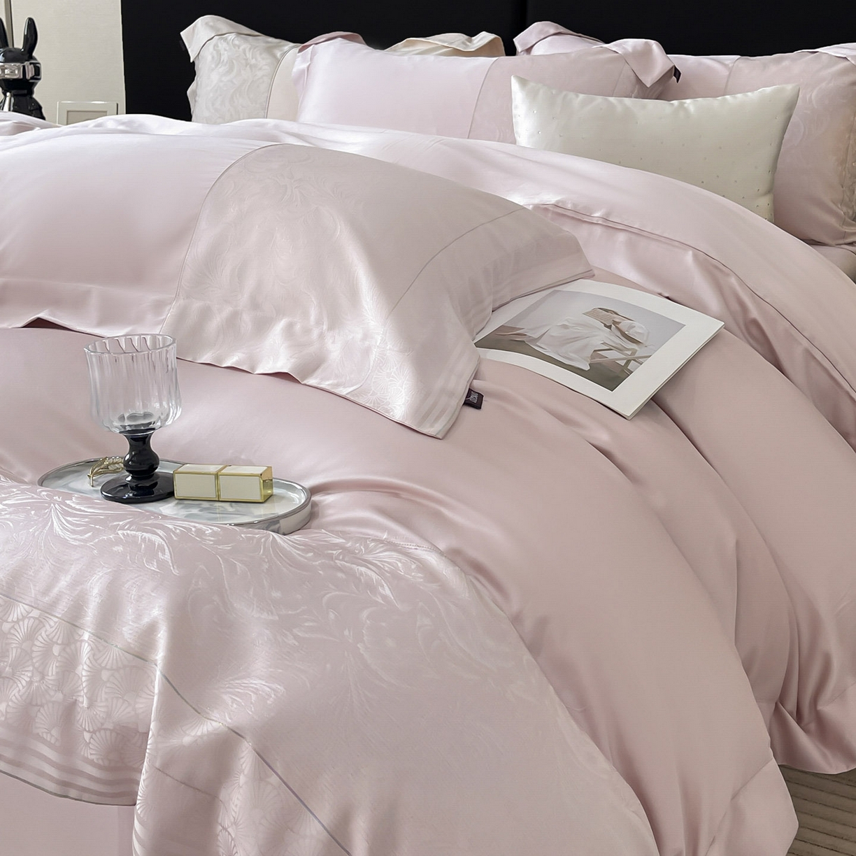 91家纺网 家纺一手货源 找家纺 （总）2025新款高端A类贡缎提花长绒棉四件套纯棉全棉拼接被套纯色被套爆款床上用品-南翎