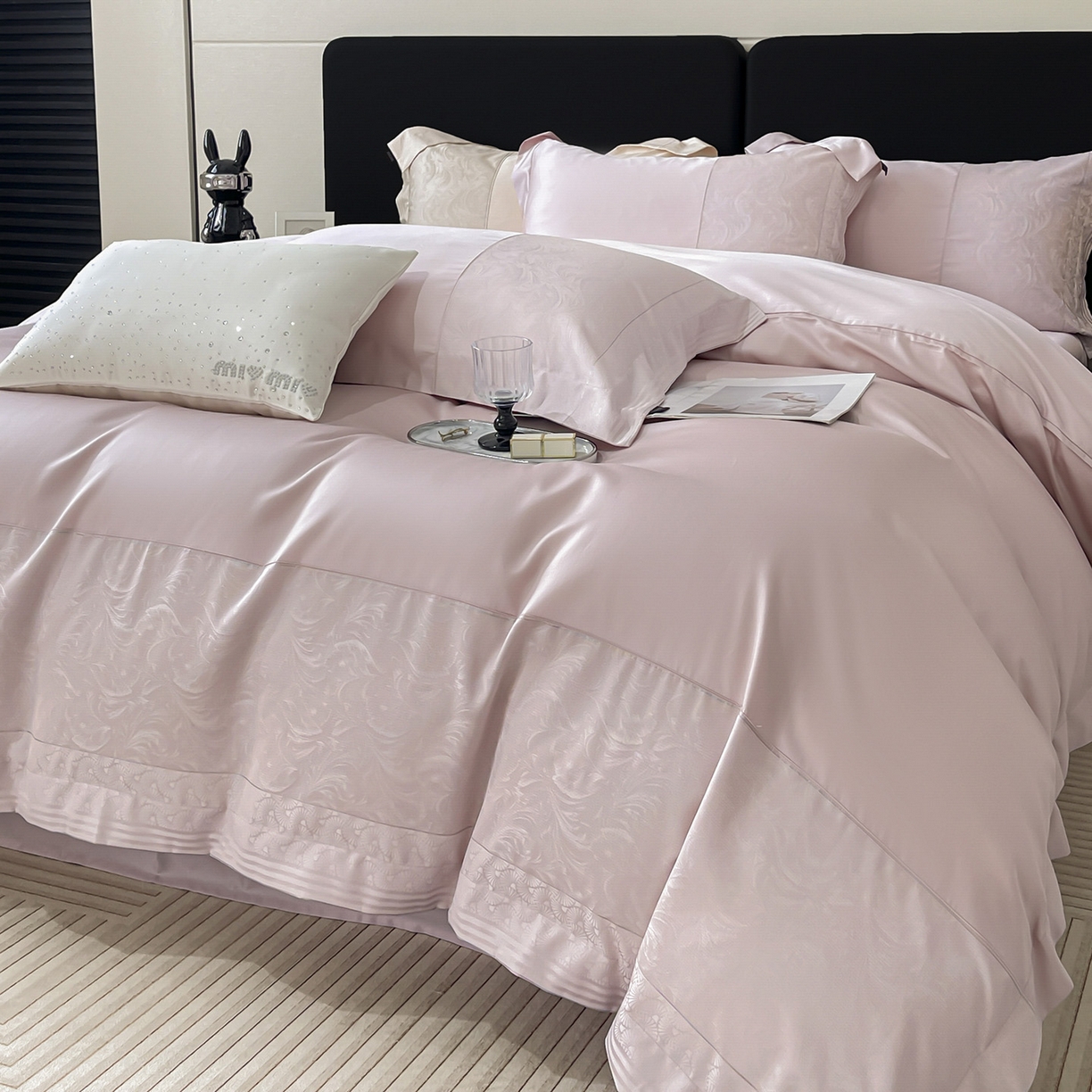 91家纺网 家纺一手货源 找家纺 （总）2025新款高端A类贡缎提花长绒棉四件套纯棉全棉拼接被套纯色被套爆款床上用品-南翎