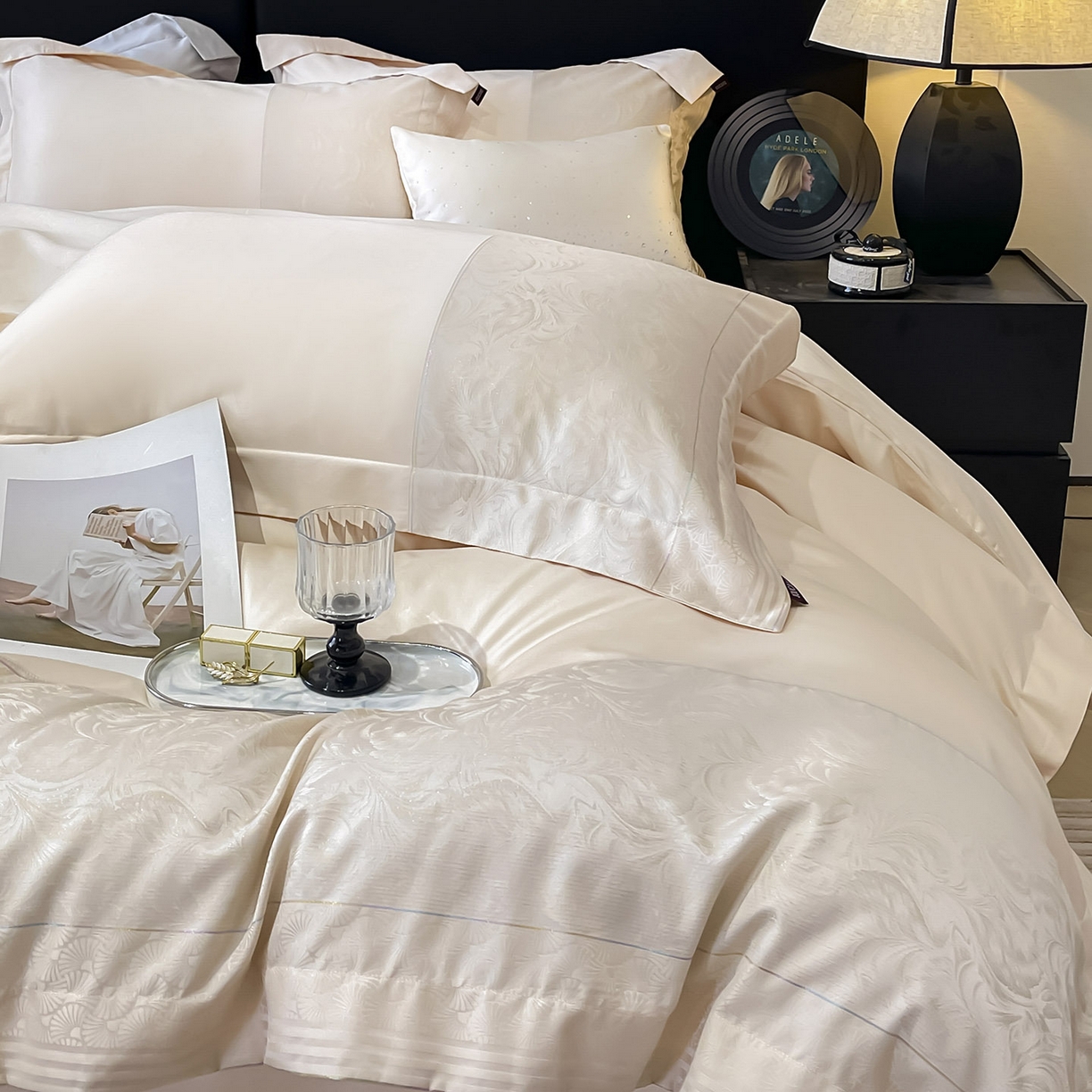 91家纺网 家纺一手货源 找家纺 2025新款高端A类贡缎提花长绒棉四件套纯棉全棉拼接被套纯色被套爆款床上用品-南翎 南翎-柔杏