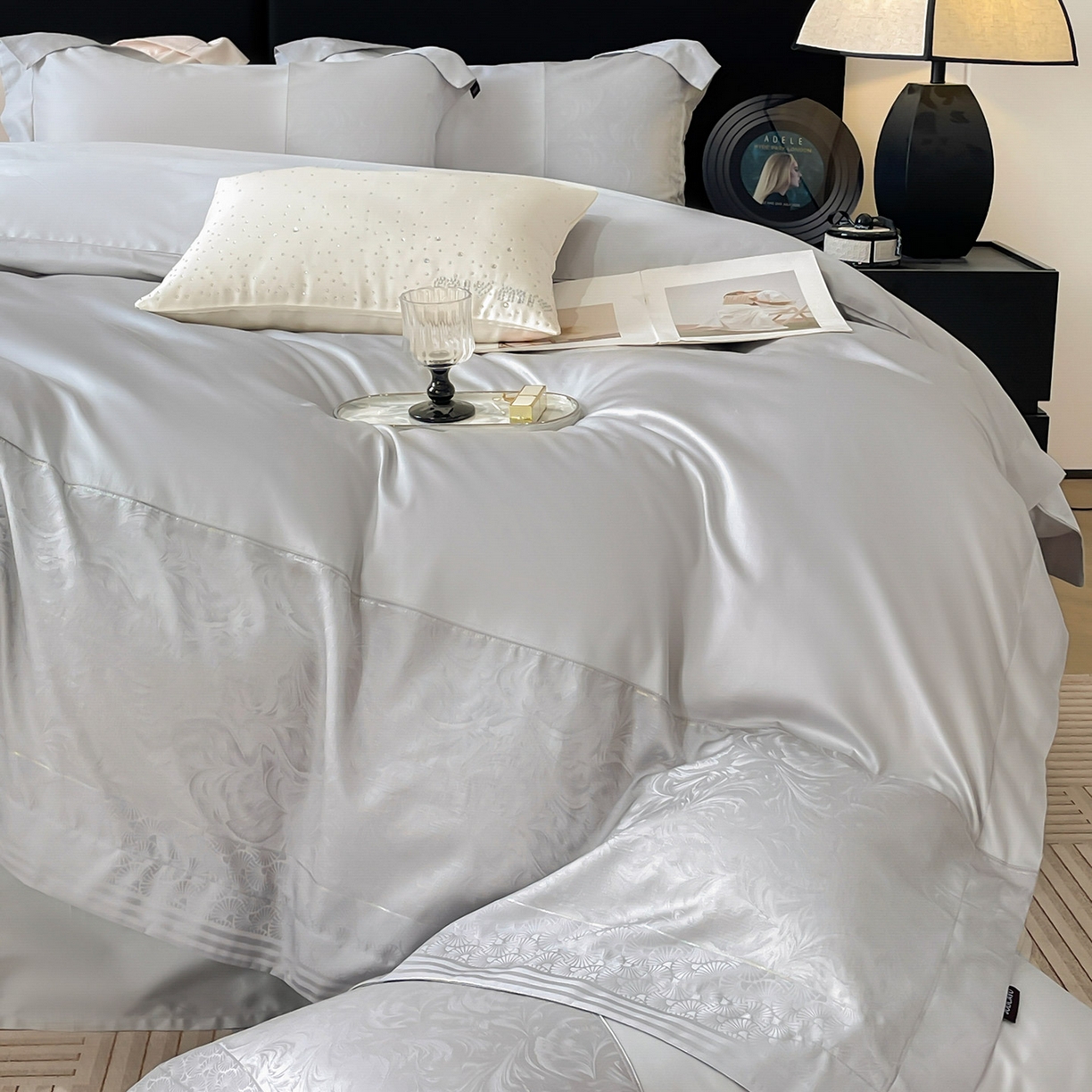 91家纺网 家纺一手货源 找家纺 2025新款高端A类贡缎提花长绒棉四件套纯棉全棉拼接被套纯色被套爆款床上用品-南翎 南翎-夜灰