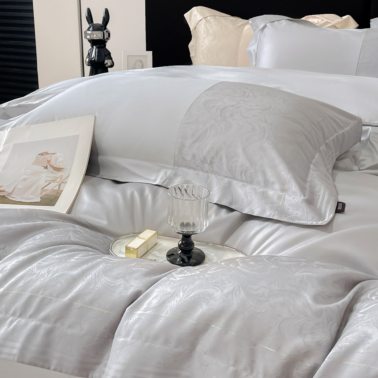 91家纺网 家纺一手货源 找家纺 2025新款高端A类贡缎提花长绒棉四件套纯棉全棉拼接被套纯色被套爆款床上用品-南翎 南翎-夜灰