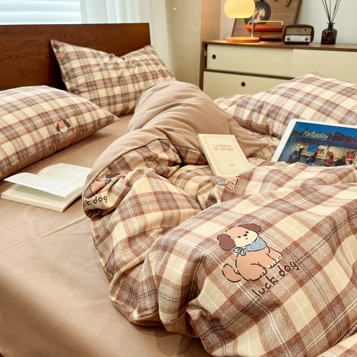 91家纺网 家纺一手货源 找家纺 典曼家纺 2025秋冬新品美拉德卡通磨毛四件套 童趣