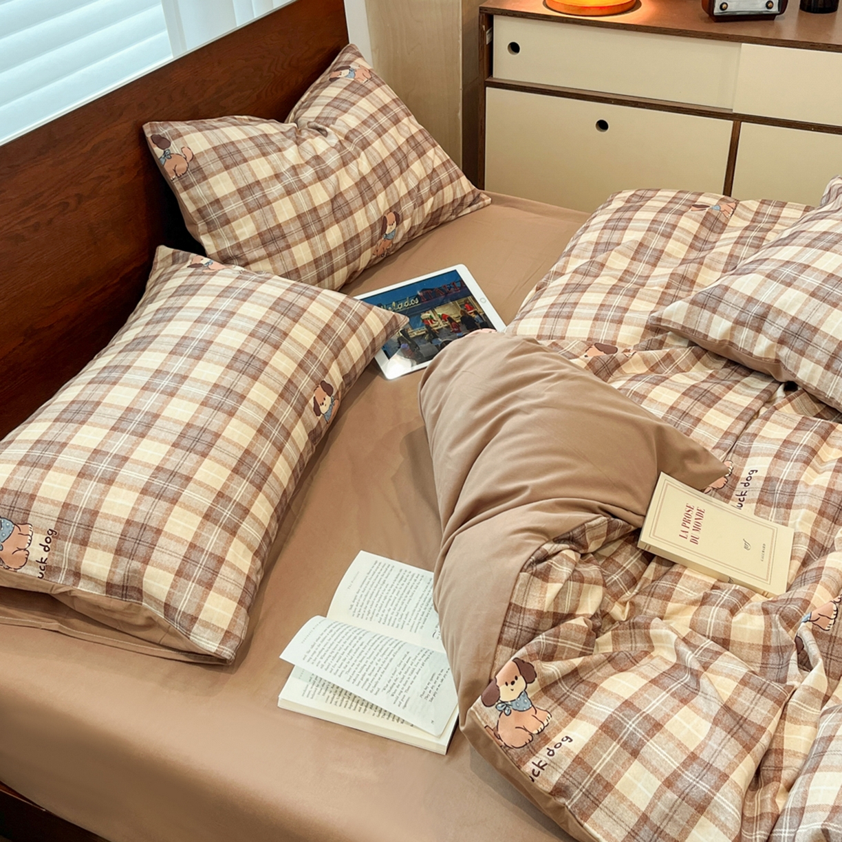 91家纺网 家纺一手货源 找家纺 典曼家纺 2025秋冬新品美拉德卡通磨毛四件套 童趣