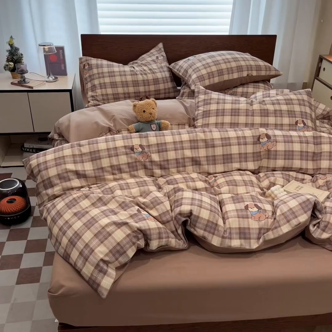 91家纺网 家纺一手货源 找家纺 典曼家纺 2025秋冬新品美拉德卡通磨毛四件套 童趣