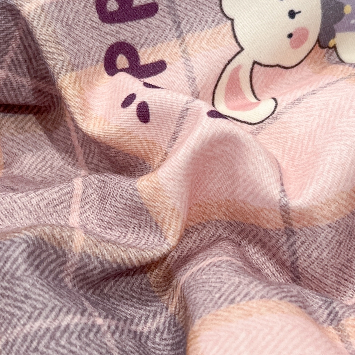 91家纺网 家纺一手货源 找家纺 典曼家纺 2025秋冬新品美拉德卡通磨毛四件套 薇薇安