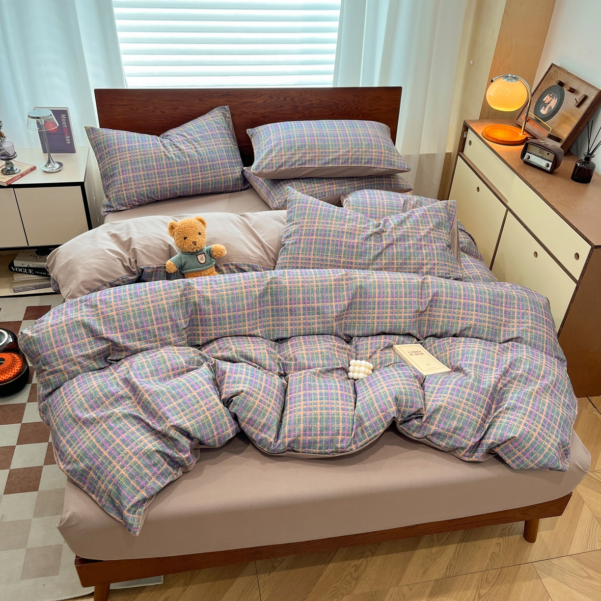 91家纺网 家纺一手货源 找家纺 典曼家纺 2025秋冬新品美拉德卡通磨毛四件套 邂逅-紫