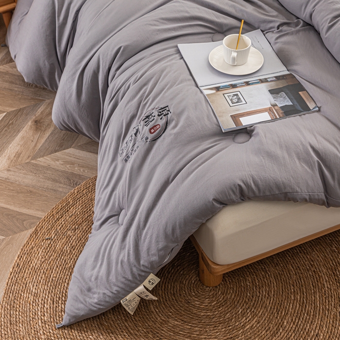 91家纺网 家纺一手货源 找家纺 壹张床 2025新款A类针织棉原棉大豆被冬被子母被被芯子母扣系列  银灰色
