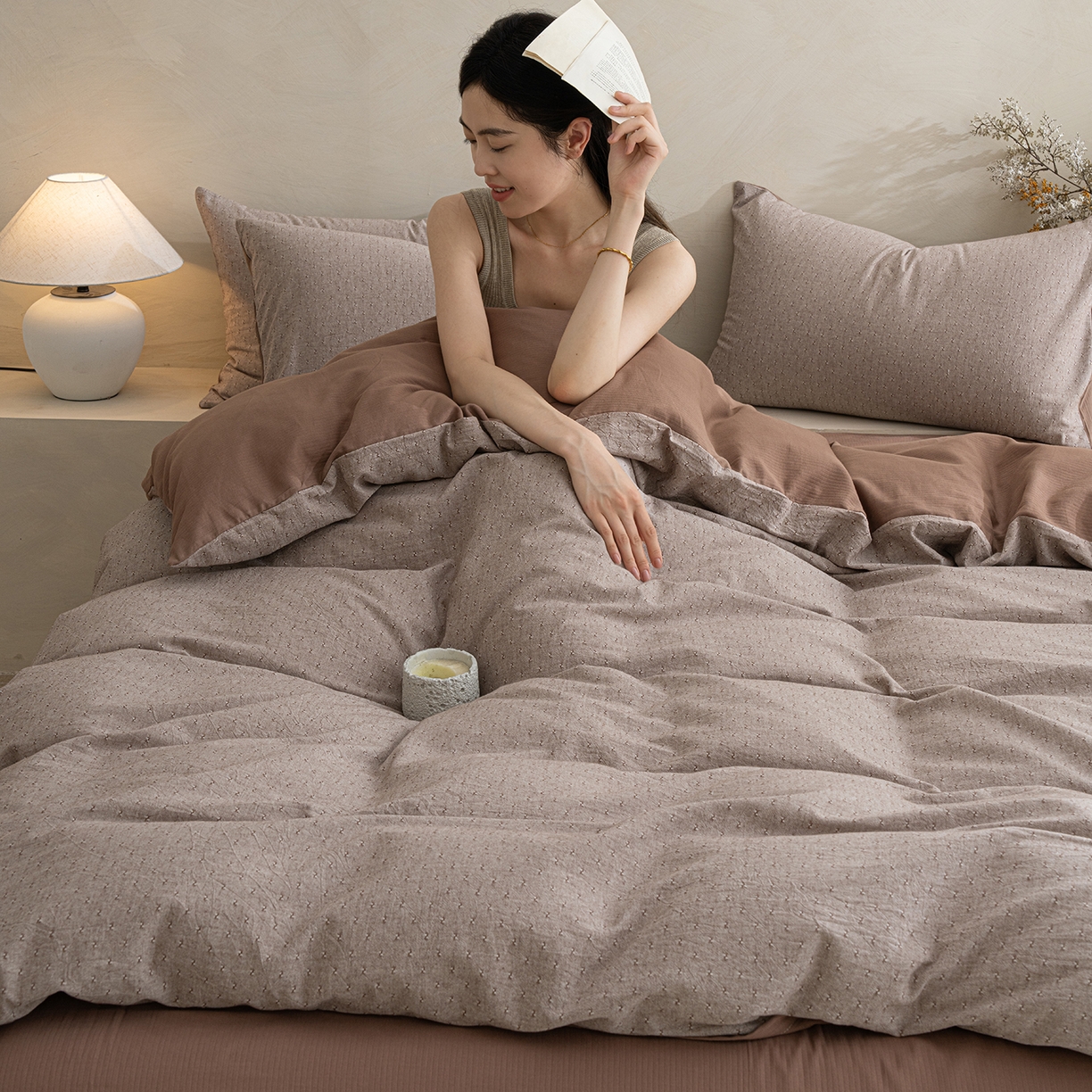 91家纺网 家纺一手货源 找家纺 典曼家纺 2025秋冬新品棉麻提花磨毛四件套-云缦系列 云缦-咖