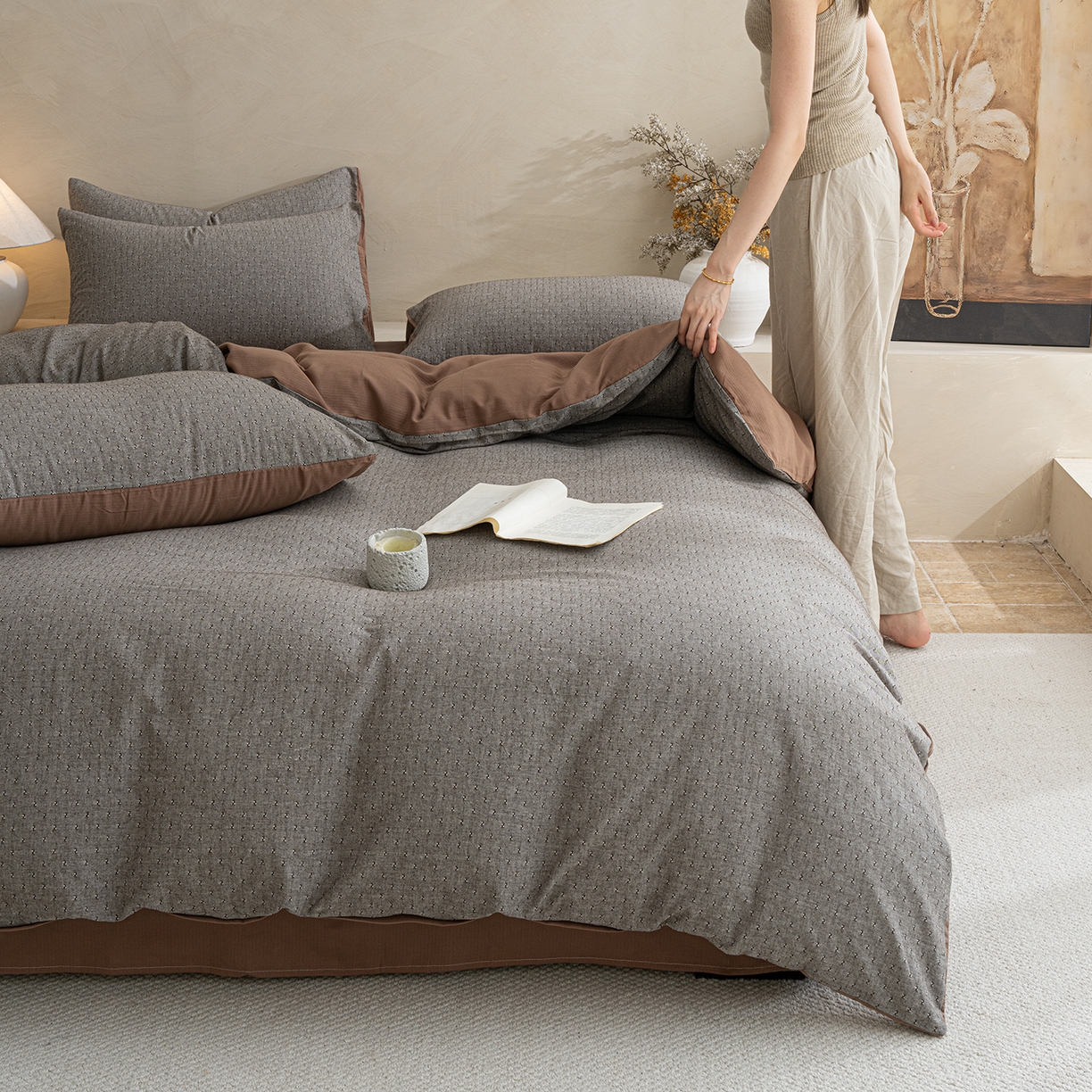 91家纺网 家纺一手货源 找家纺 典曼家纺 2025秋冬新品棉麻提花磨毛四件套-云缦系列 云缦-棕