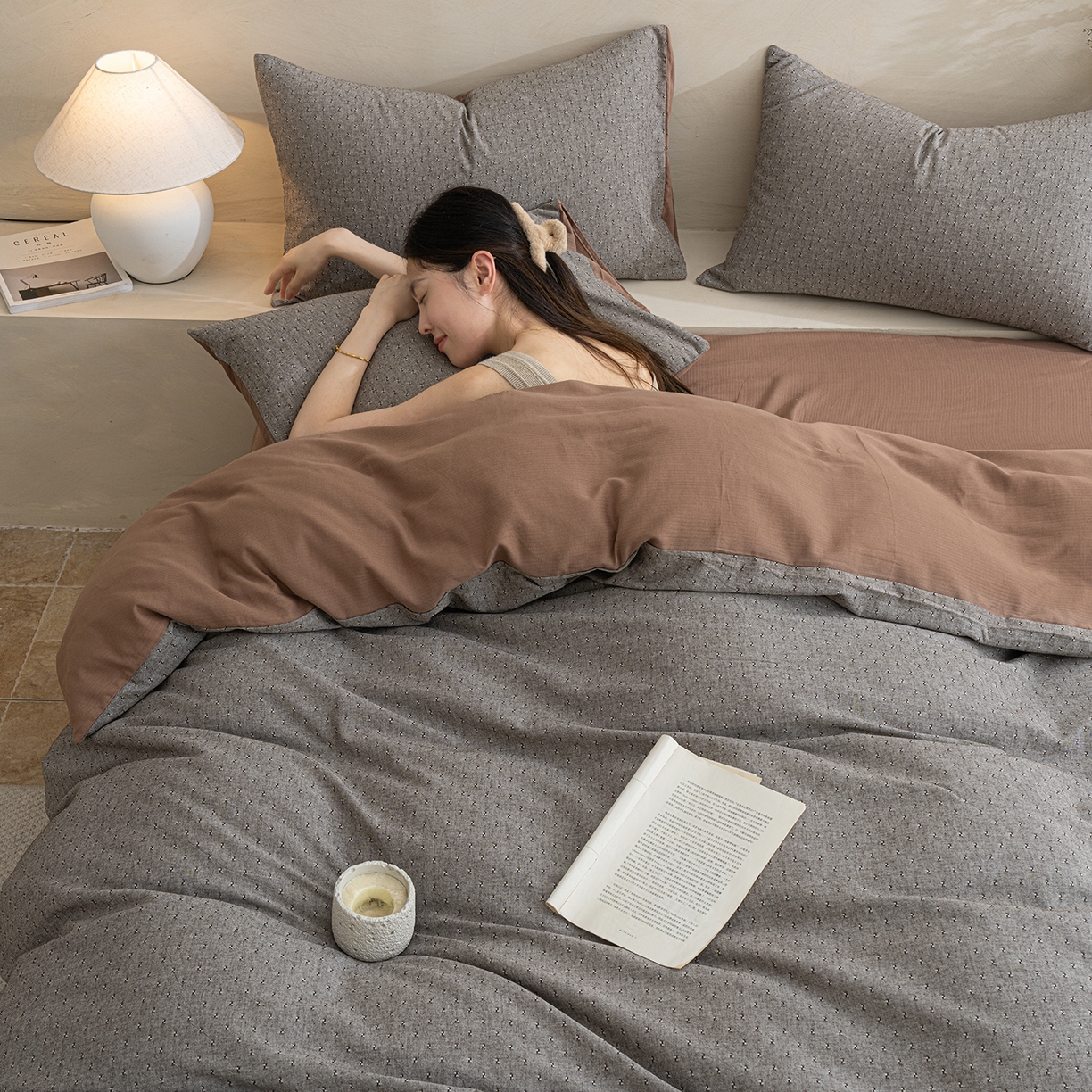 91家纺网 家纺一手货源 找家纺 典曼家纺 2025秋冬新品棉麻提花磨毛四件套-云缦系列 云缦-棕