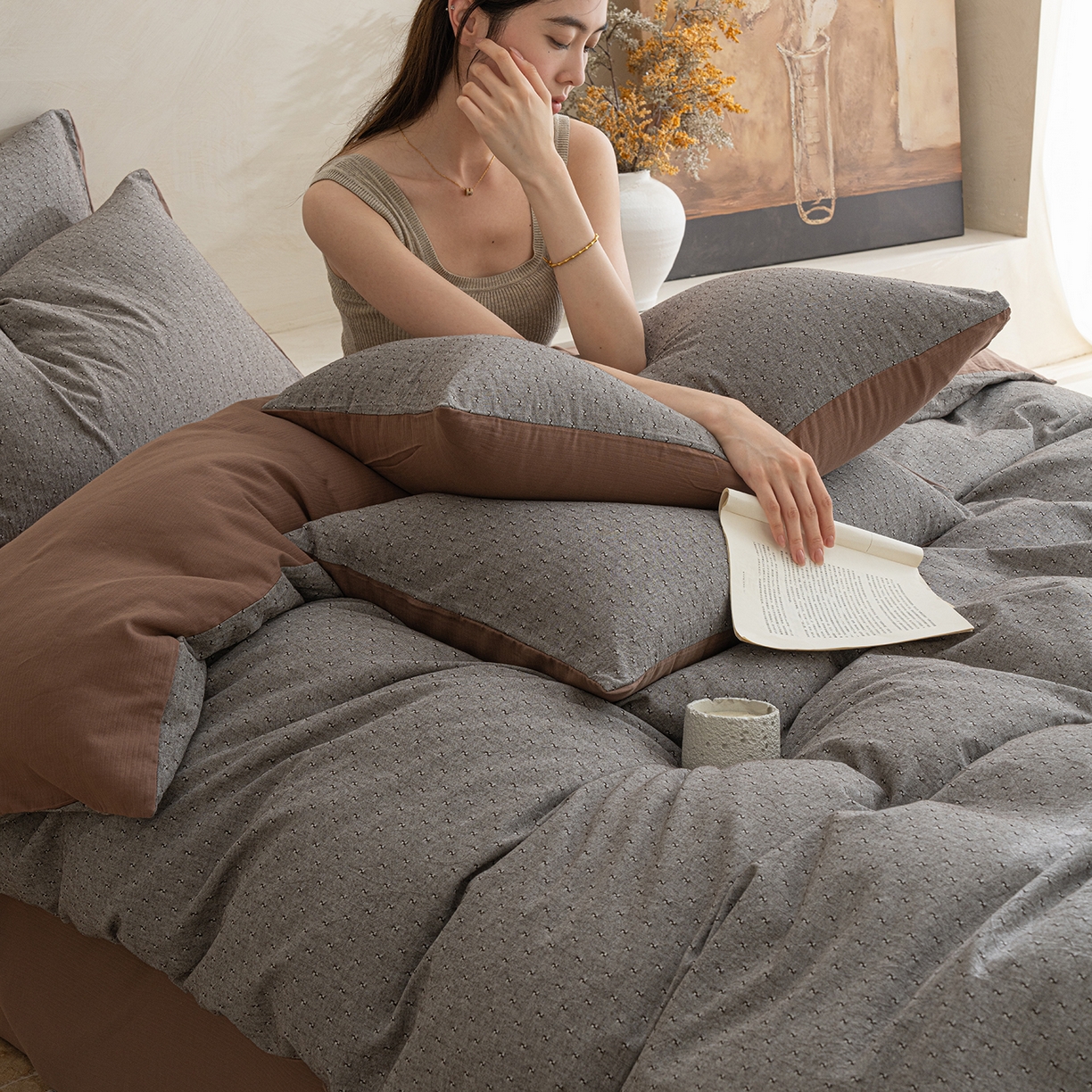 91家纺网 家纺一手货源 找家纺 典曼家纺 2025秋冬新品棉麻提花磨毛四件套-云缦系列 云缦-棕