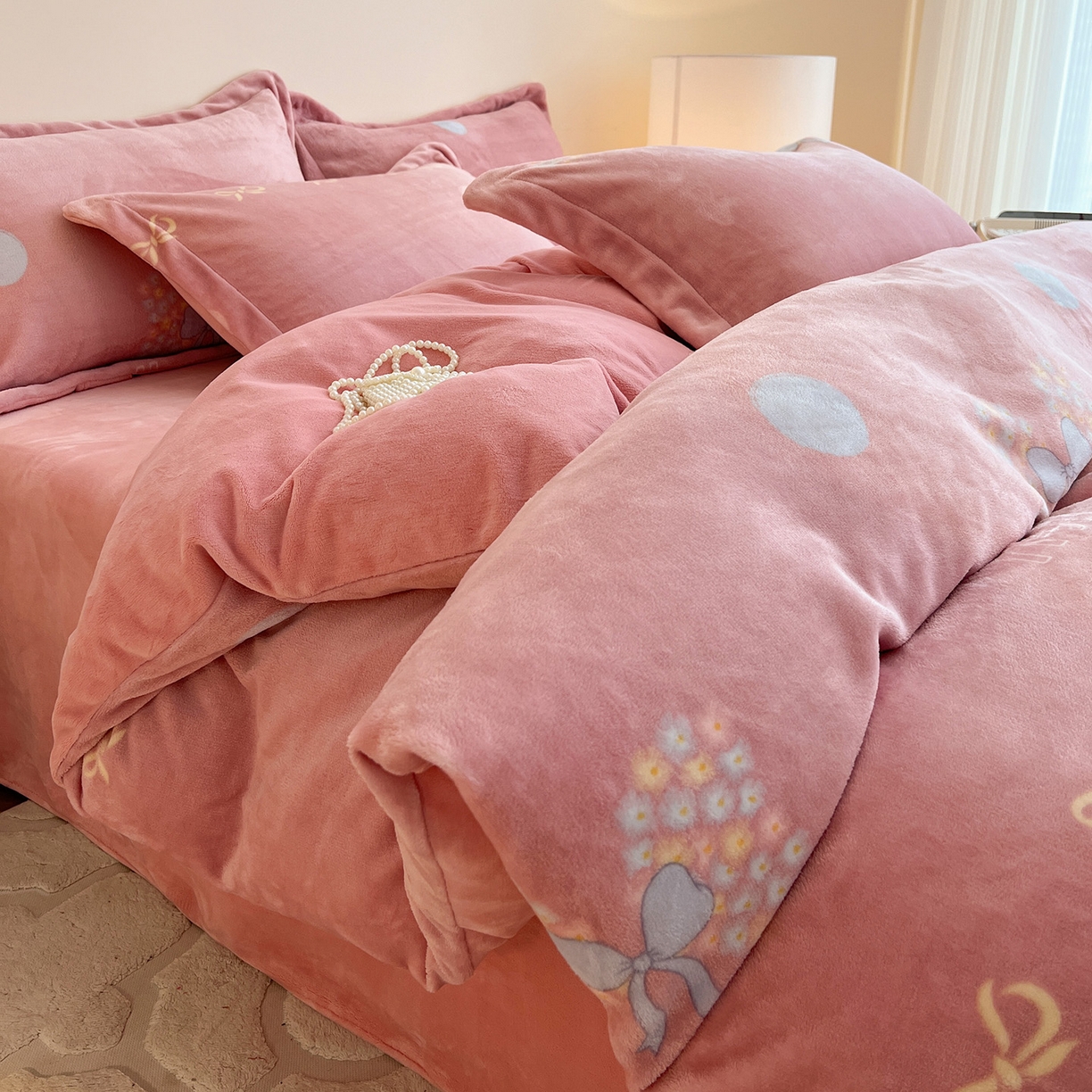 富馨莱 2025新款牛奶绒印花四件套240克面料支持一件定制尺寸 花蝶粉