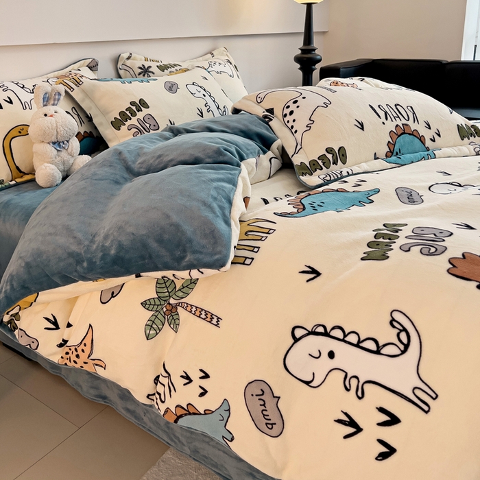 91家纺网 家纺一手货源 找家纺 富馨莱 2025新款牛奶绒印花四件套240克面料支持一件定制尺寸 恐龙世界