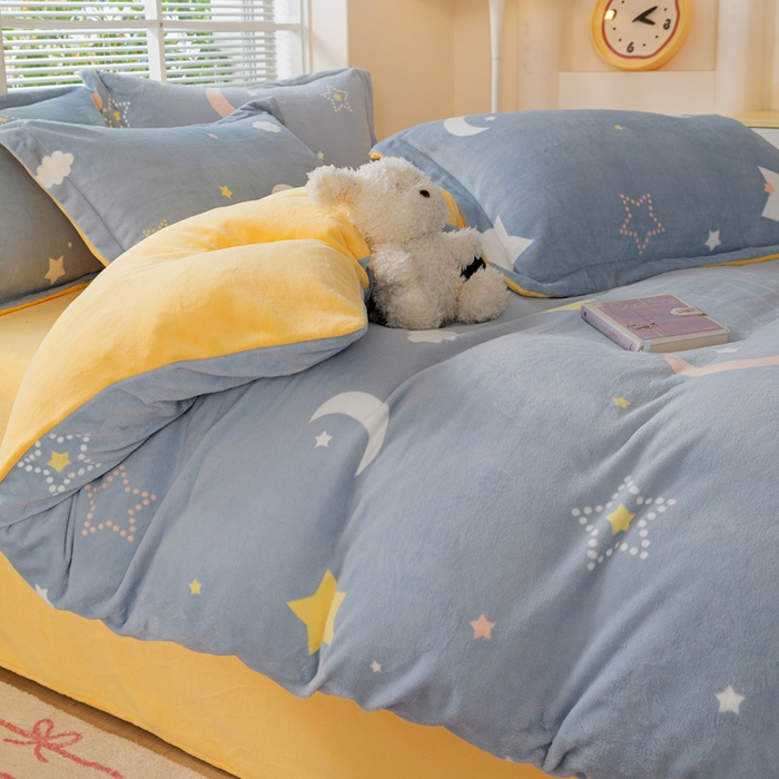 91家纺网 家纺一手货源 找家纺 富馨莱 2025新款牛奶绒印花四件套240克面料支持一件定制尺寸 梦幻星空