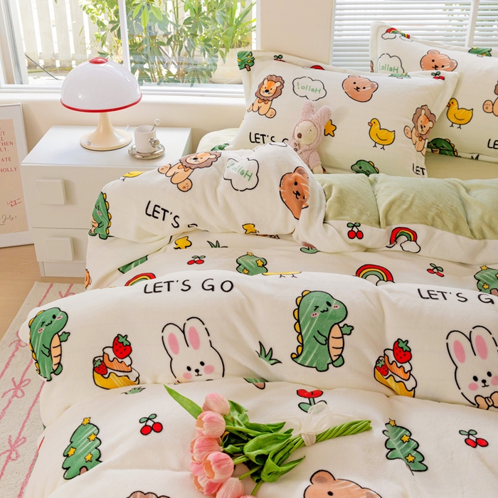 91家纺网 家纺一手货源 找家纺 富馨莱 2025新款牛奶绒印花四件套240克面料支持一件定制尺寸 森林派对