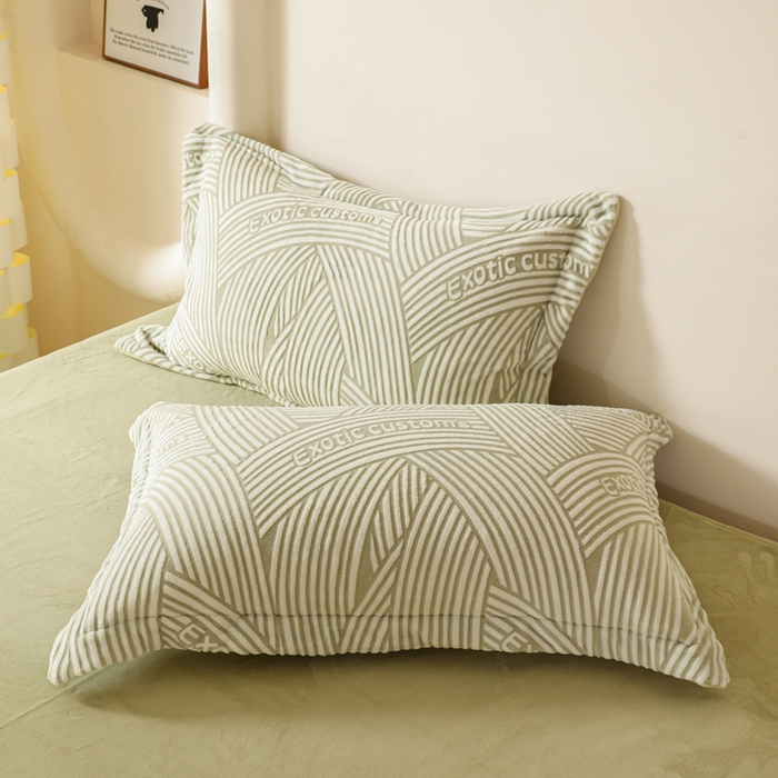 91家纺网 家纺一手货源 找家纺 富馨莱 2025新款牛奶绒印花四件套240克面料支持一件定制尺寸 斯洛特-绿