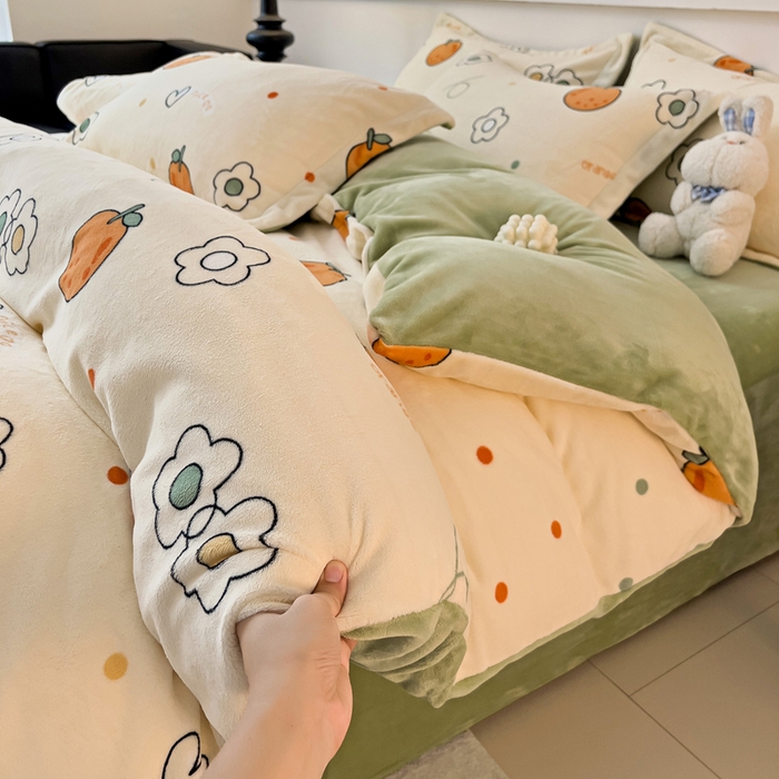 91家纺网 家纺一手货源 找家纺 富馨莱 2025新款牛奶绒印花四件套240克面料支持一件定制尺寸 心想事橙