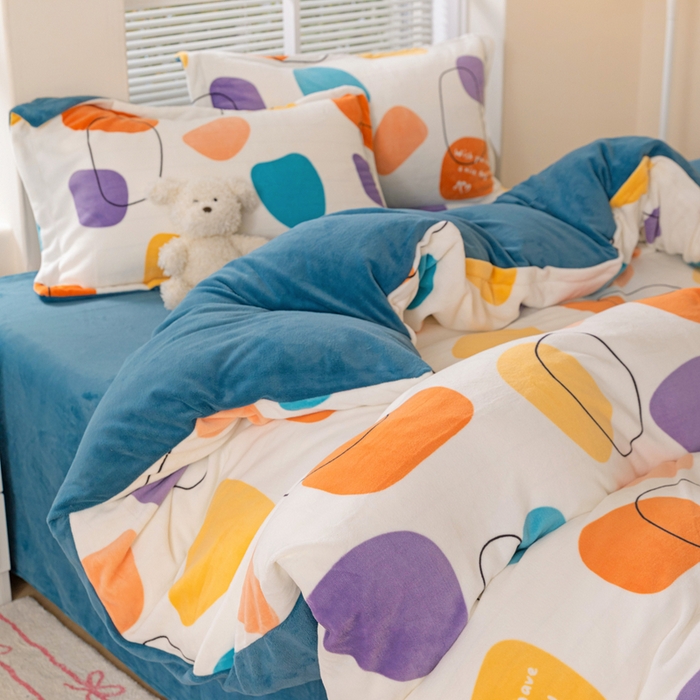 91家纺网 家纺一手货源 找家纺 富馨莱 2025新款牛奶绒印花四件套240克面料支持一件定制尺寸 雨花石