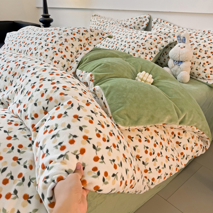 91家纺网 家纺一手货源 找家纺 富馨莱 2025新款牛奶绒印花四件套240克面料支持一件定制尺寸 遇见