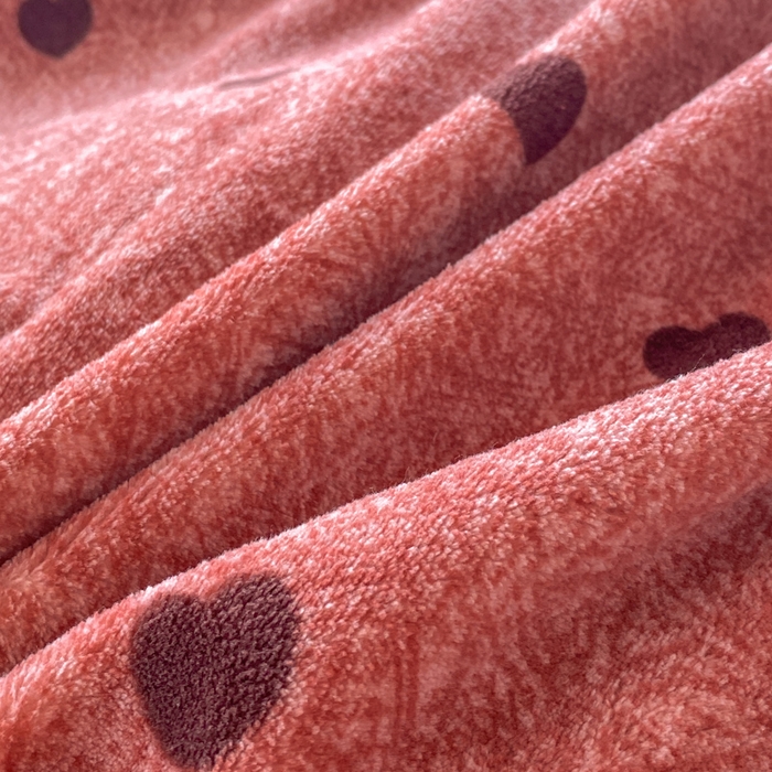 91家纺网 家纺一手货源 找家纺 尚美 2025新款豆豆绒牛奶绒大花边床盖四件套（床盖花边随机） 安歌拉红心