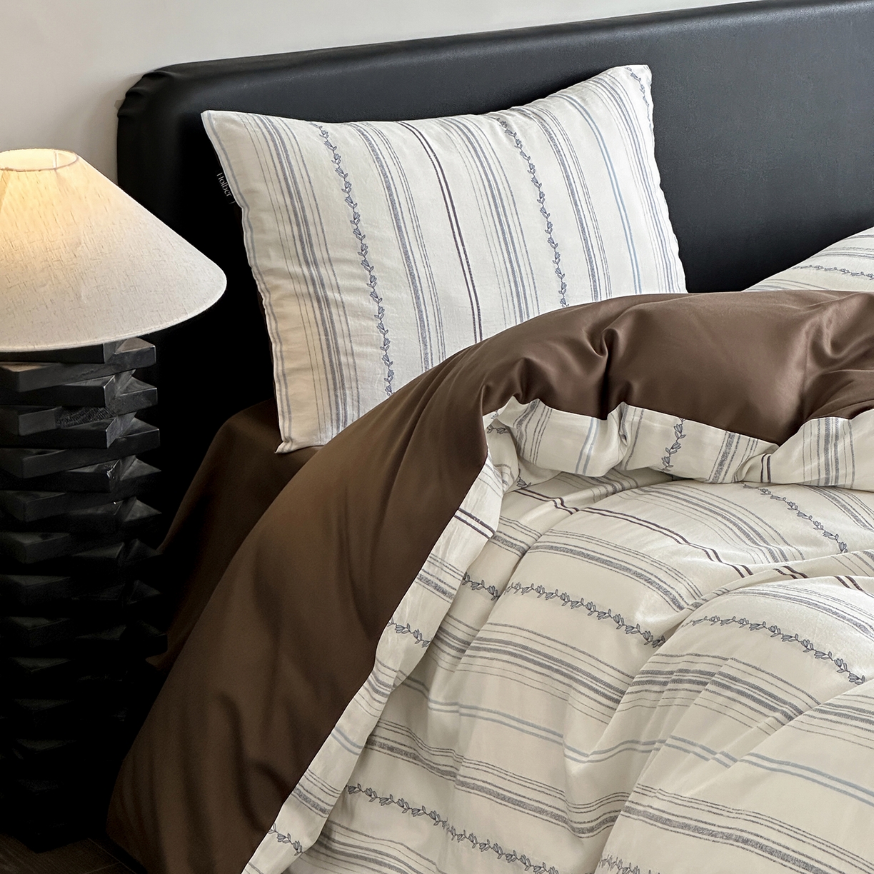 91家纺网 家纺一手货源 找家纺 （总）赫帛 2025新款60支全棉色织剪花水洗棉四件套-涧秋