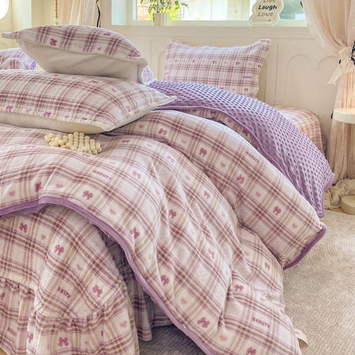 91家纺网 家纺一手货源 找家纺 尚美 2025新款豆豆绒牛奶绒大花边床盖四件套（床盖花边随机） 格子蝴蝶梦