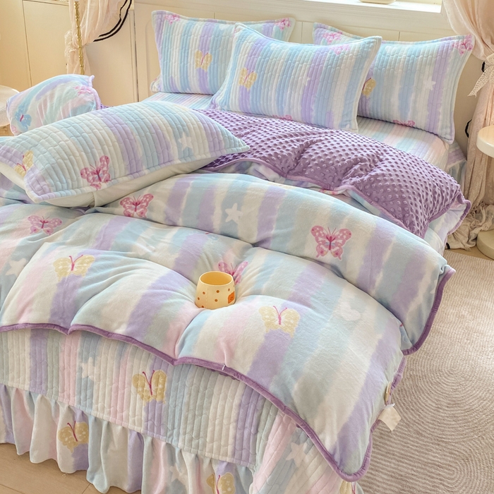 91家纺网 家纺一手货源 找家纺 尚美 2025新款豆豆绒牛奶绒大花边床盖四件套（床盖花边随机） 七彩虹