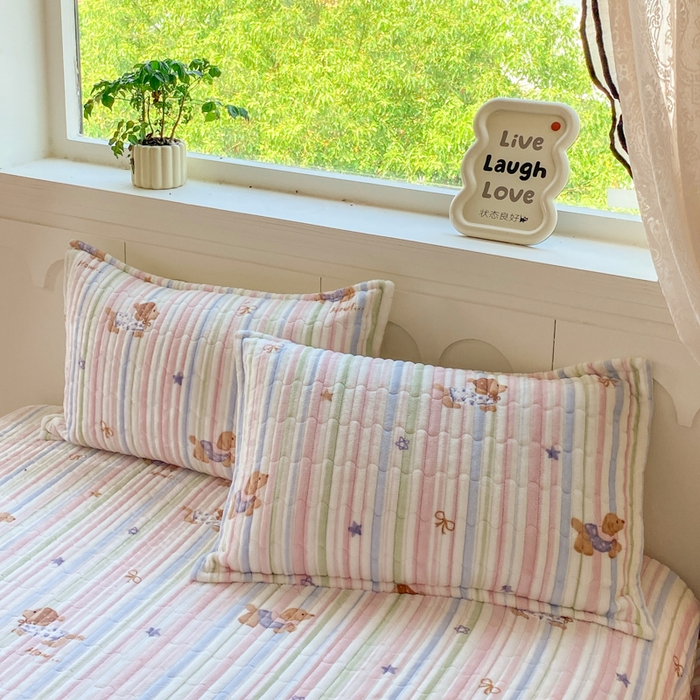 91家纺网 家纺一手货源 找家纺 尚美 2025新款豆豆绒牛奶绒大花边床盖四件套（床盖花边随机） 香香狗