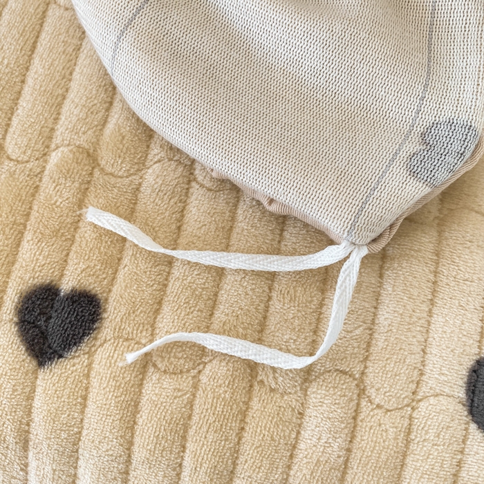 91家纺网 家纺一手货源 找家纺 尚美 2025新款豆豆绒牛奶绒大花边床盖四件套（床盖花边随机） 字母爱心