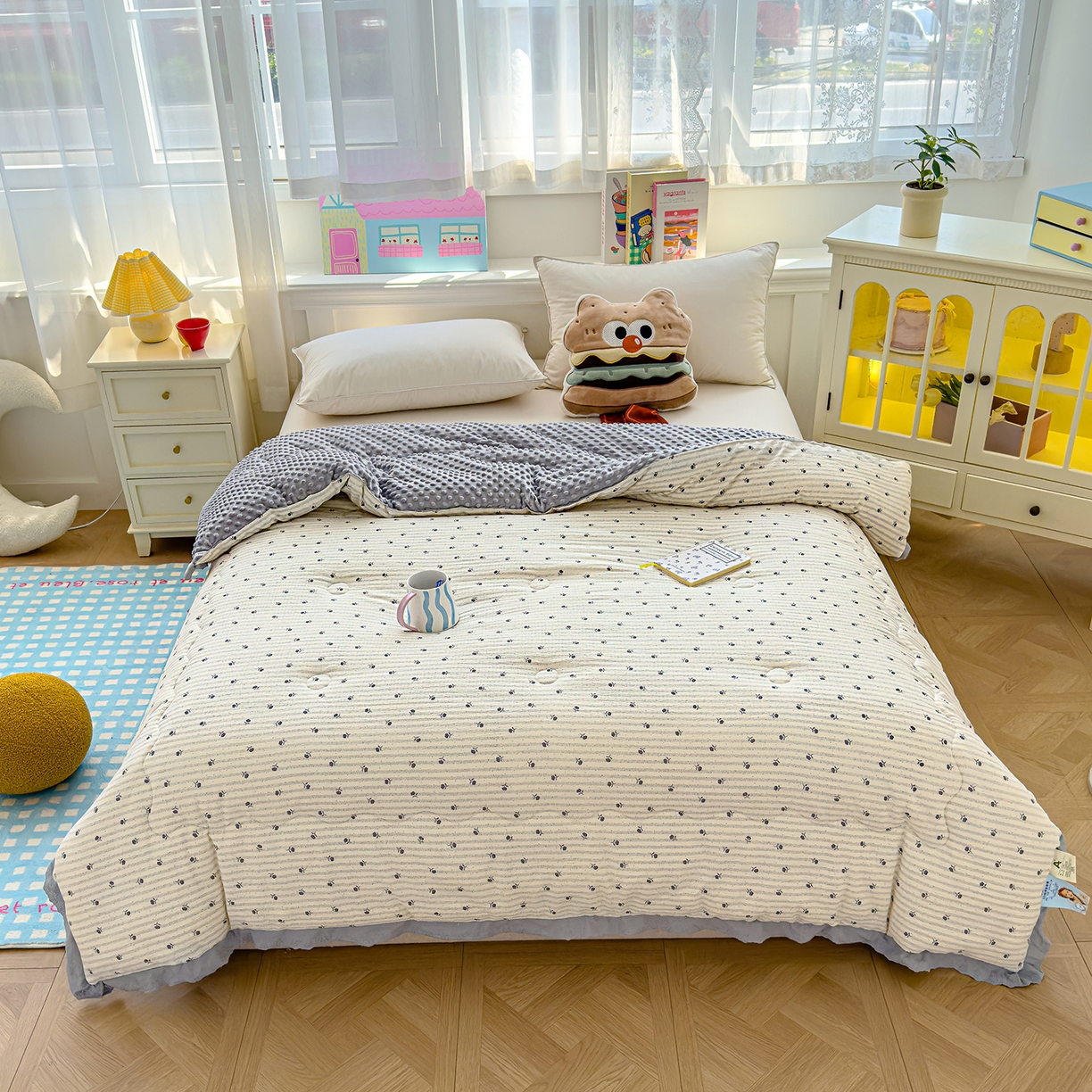 91家纺网 家纺一手货源 找家纺 芯恋家居 2025新款A类提花韩版花边豆豆冬被被子春秋被芯大豆被豆豆被 星芒小筑