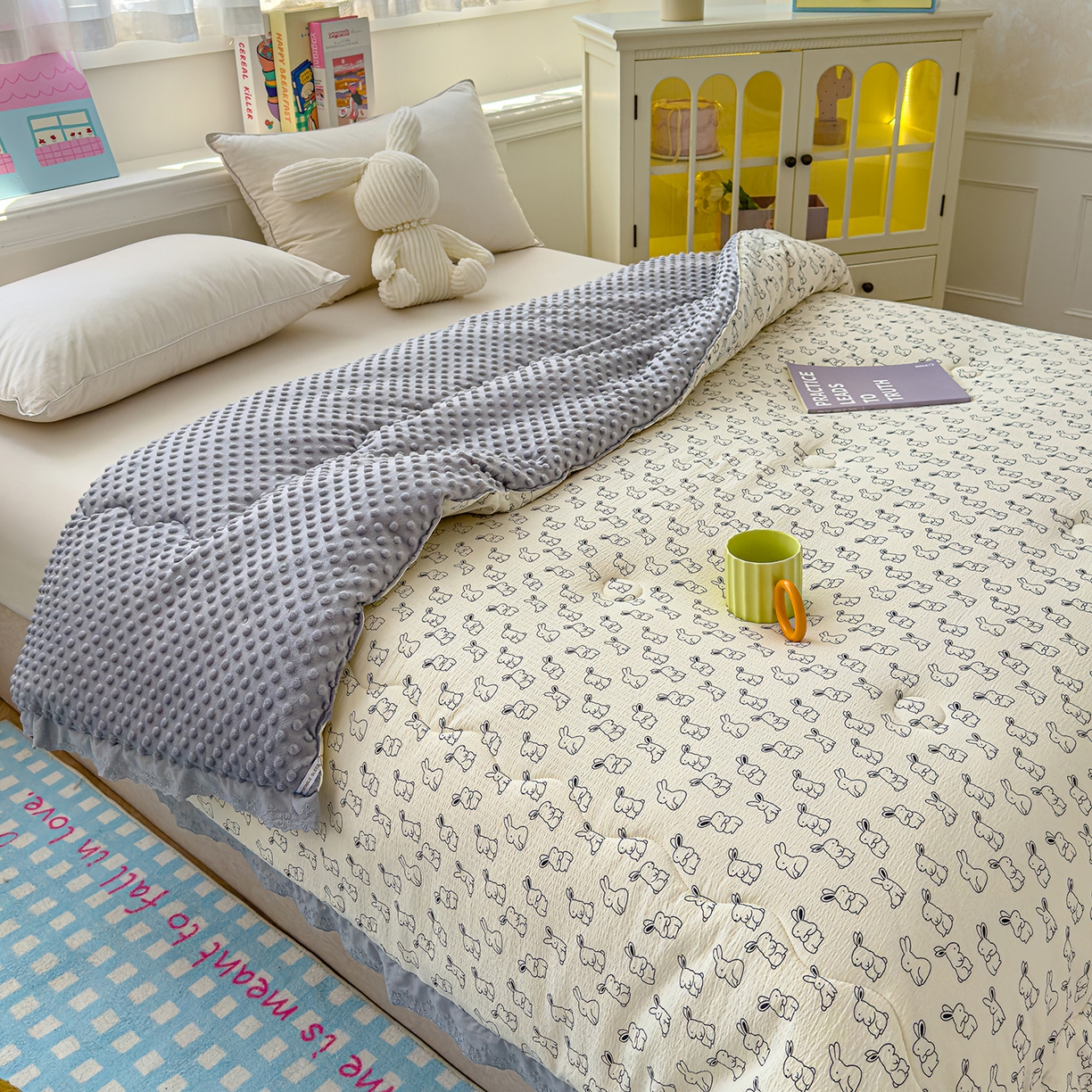 91家纺网 家纺一手货源 找家纺 芯恋家居 2025新款A类提花韩版花边豆豆冬被被子春秋被芯大豆被豆豆被 呆萌兔