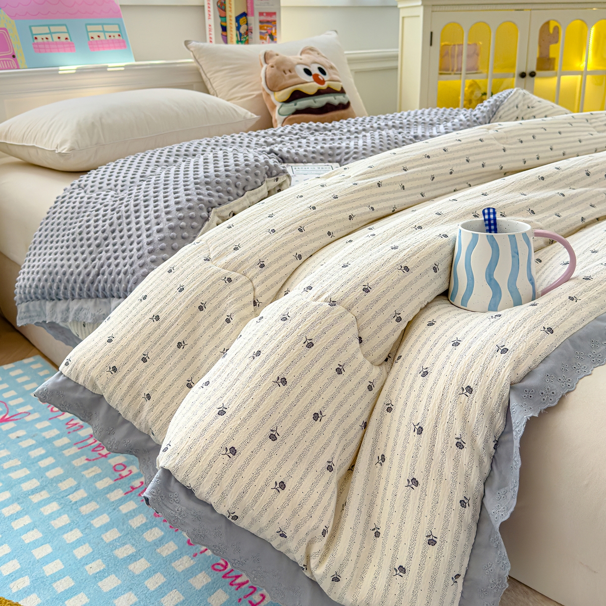 91家纺网 家纺一手货源 找家纺 芯恋家居 2025新款A类提花韩版花边豆豆冬被被子春秋被芯大豆被豆豆被 星芒小筑