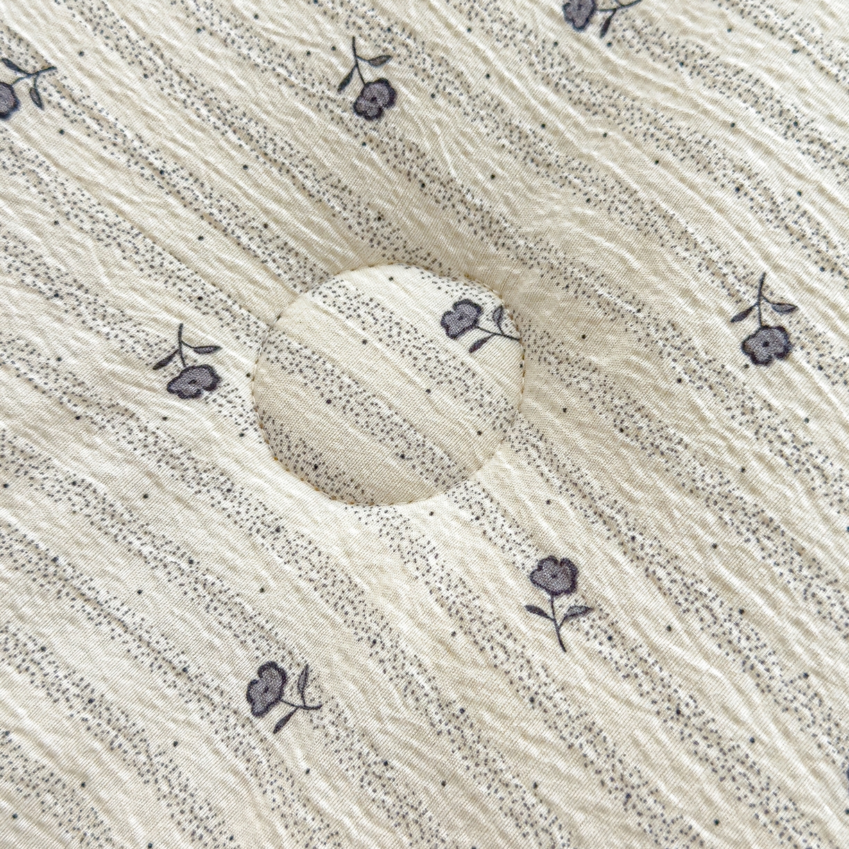 91家纺网 家纺一手货源 找家纺 芯恋家居 2025新款A类提花韩版花边豆豆冬被被子春秋被芯大豆被豆豆被 星芒小筑