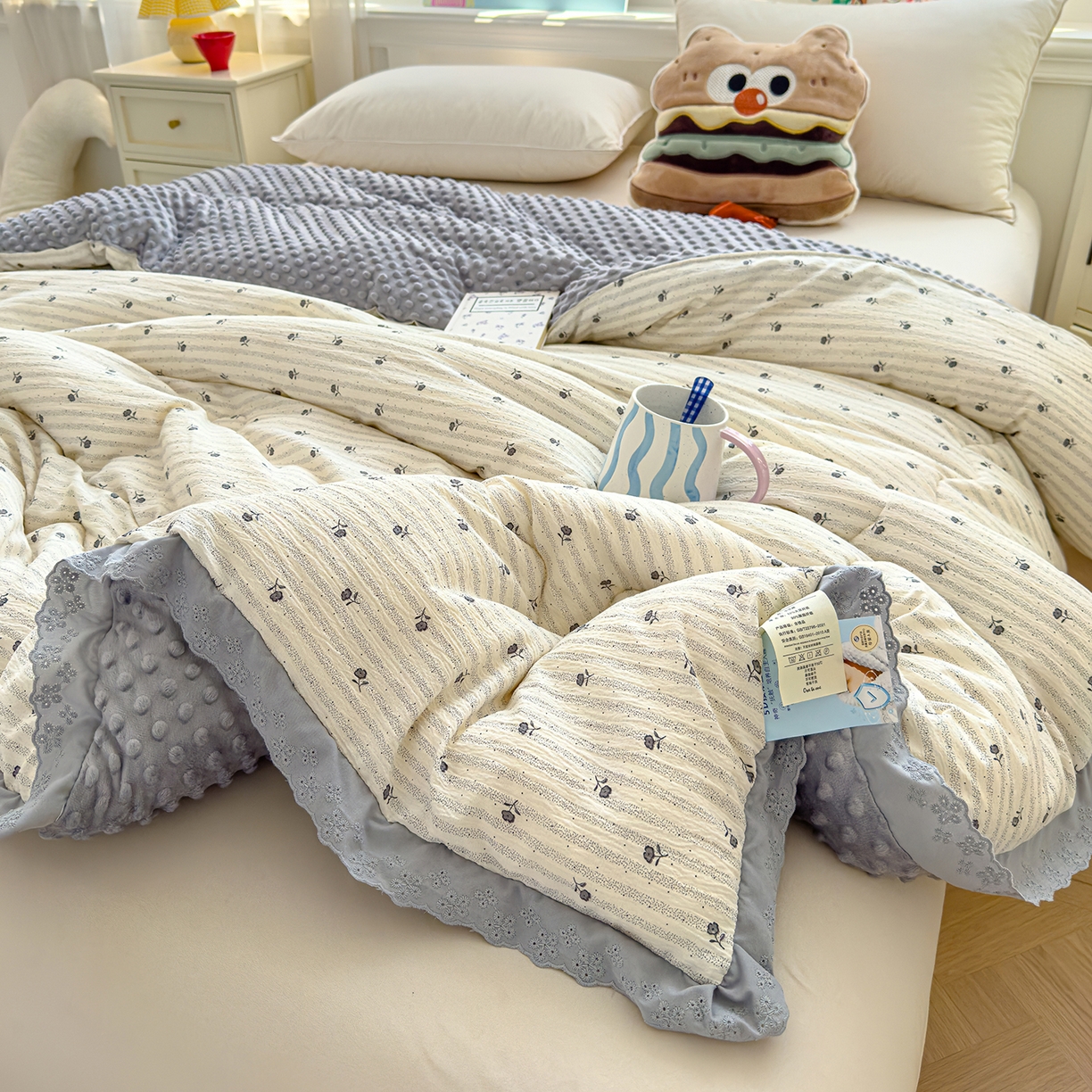 91家纺网 家纺一手货源 找家纺 芯恋家居 2025新款A类提花韩版花边豆豆冬被被子春秋被芯大豆被豆豆被 星芒小筑