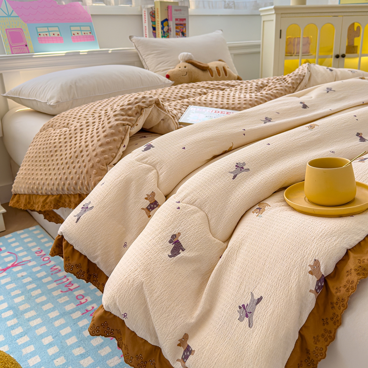 91家纺网 家纺一手货源 找家纺 芯恋家居 2025新款A类提花韩版花边豆豆冬被被子春秋被芯大豆被豆豆被 狗乐园