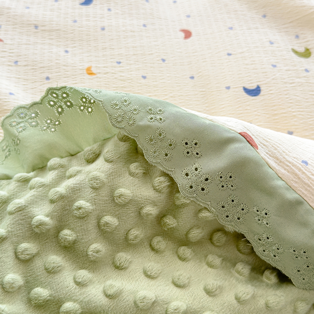 91家纺网 家纺一手货源 找家纺 （总）芯恋家居 2025新款A类提花韩版花边豆豆冬被被子春秋被芯大豆被豆豆被