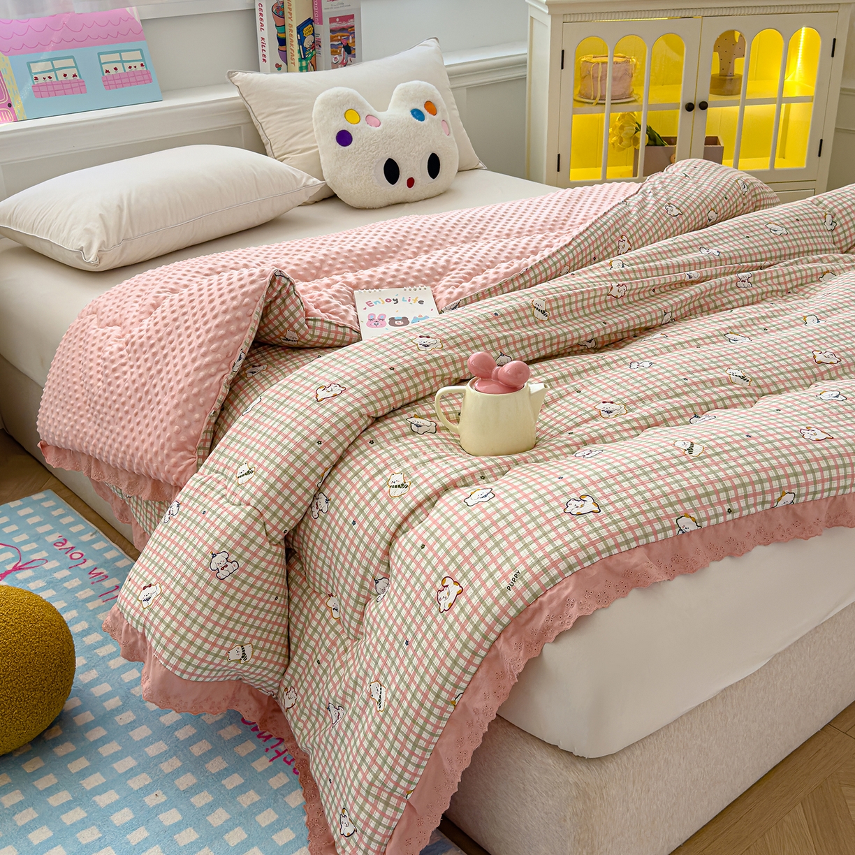 91家纺网 家纺一手货源 找家纺 芯恋家居 2025新款A类提花韩版花边豆豆冬被被子春秋被芯大豆被豆豆被 格子萌宠