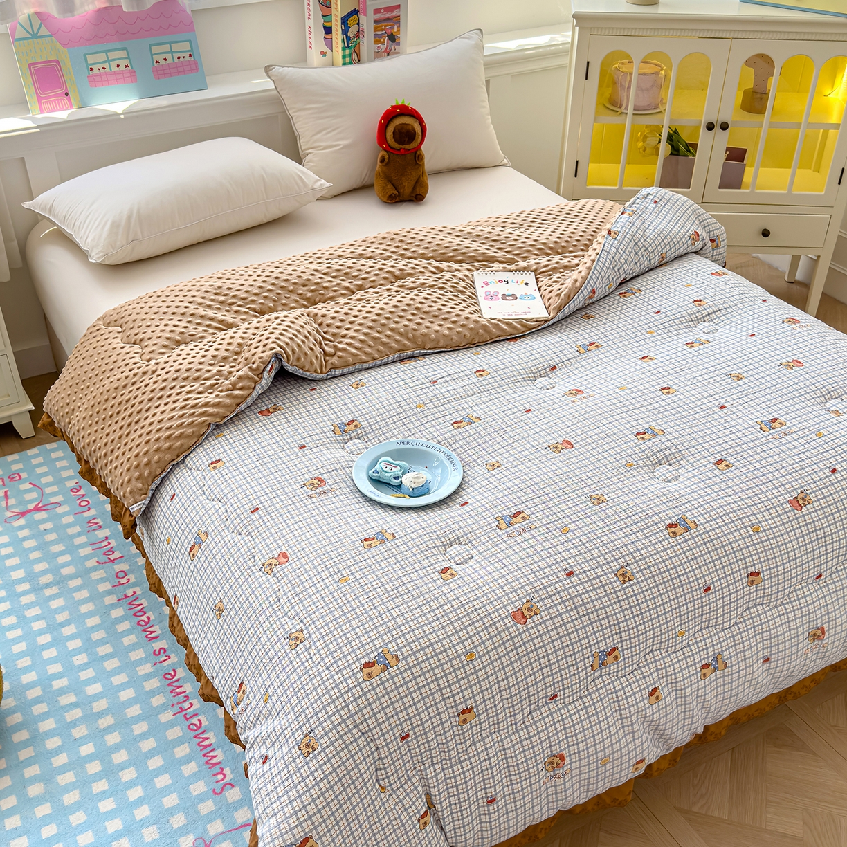 91家纺网 家纺一手货源 找家纺 芯恋家居 2025新款A类提花韩版花边豆豆冬被被子春秋被芯大豆被豆豆被 卡皮巴拉