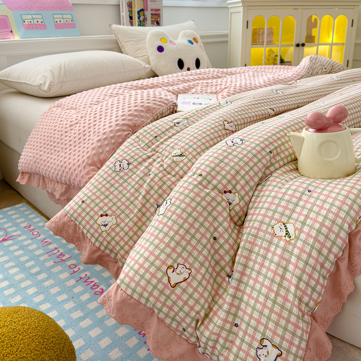 91家纺网 家纺一手货源 找家纺 芯恋家居 2025新款A类提花韩版花边豆豆冬被被子春秋被芯大豆被豆豆被 格子萌宠